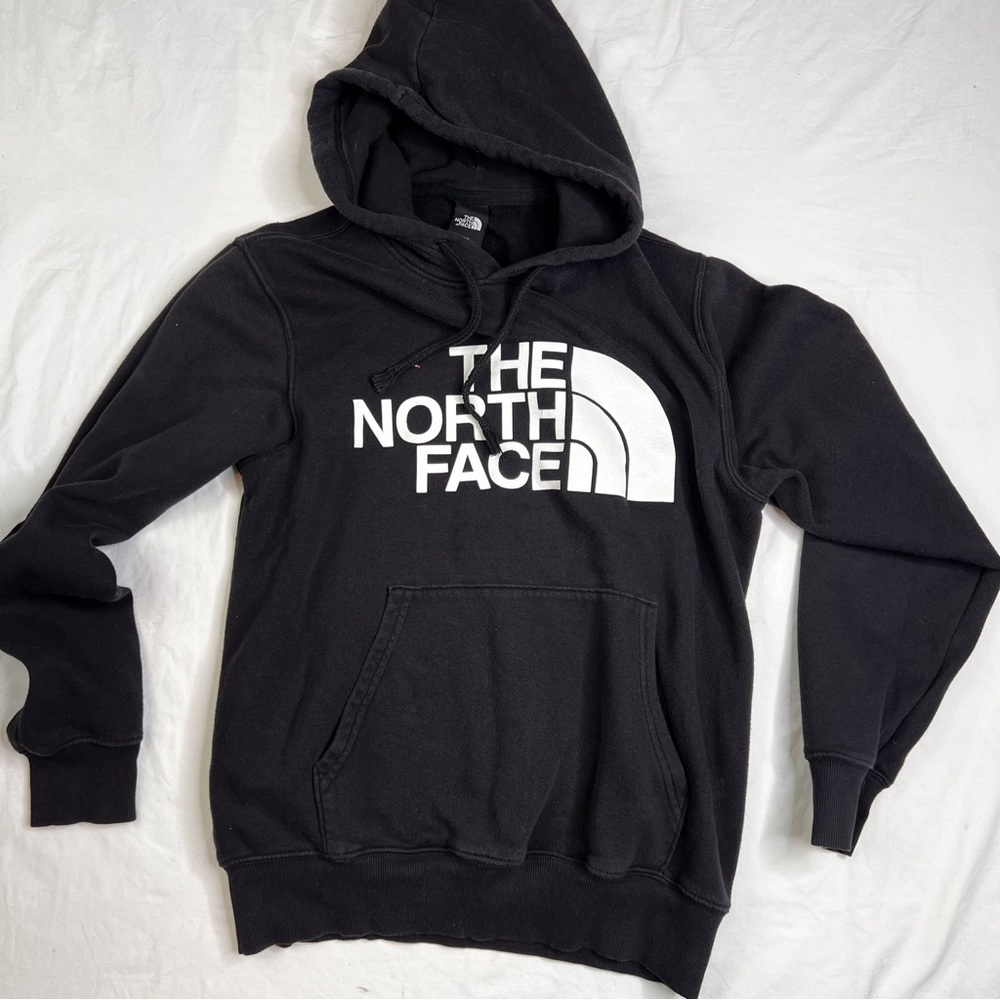 The North Face Half Dome Pullover Hoodie Black  Men’s Size Small L040124
